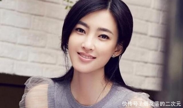 『豪门』出道13年零绯闻,豪门都想娶她为妻但都被她拒绝,今33岁依旧漂亮