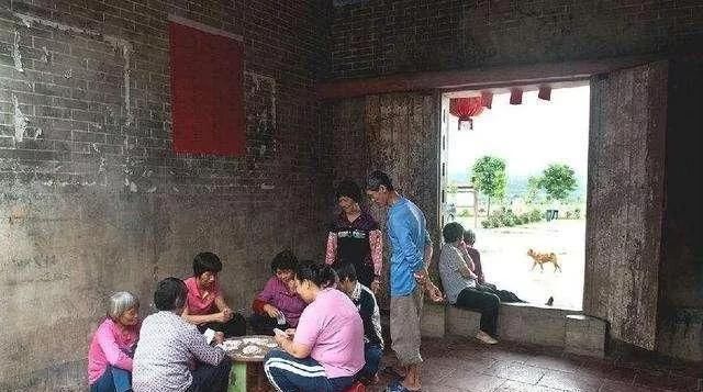  从中抽头渔@在农村打麻将犯法吗？答案来了，3种情况算娱乐，3种情况算赌博