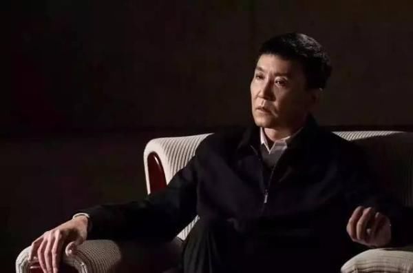 人民的名义：此人关键时刻离开汉东省，如果他回来，李达康危险了