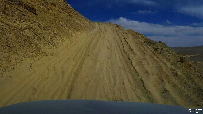 花甲之年自驾本田CR-V穿越阿里中线，拖底陷车无数，把车开废！