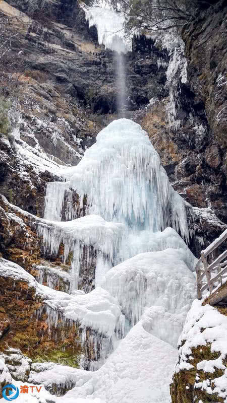 城口：冰瀑！冬天里高冷的景致！