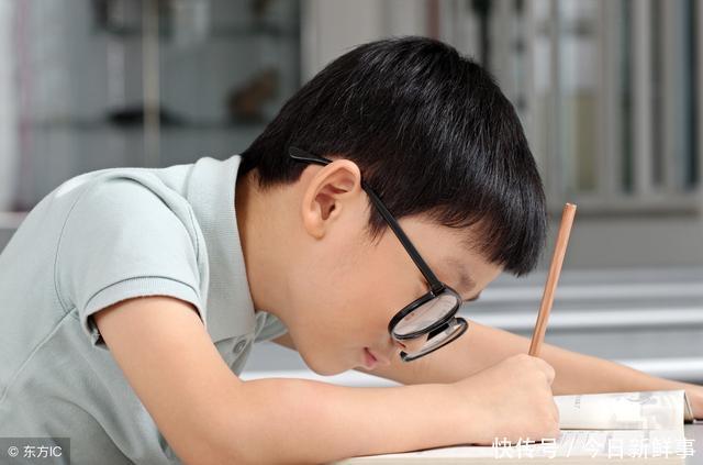 中国小学生数学作业,外国人眼里的黑科技
