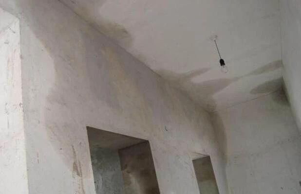 农村自建房，为什么有人住没什么损坏，一没人住就接连漏水裂缝？