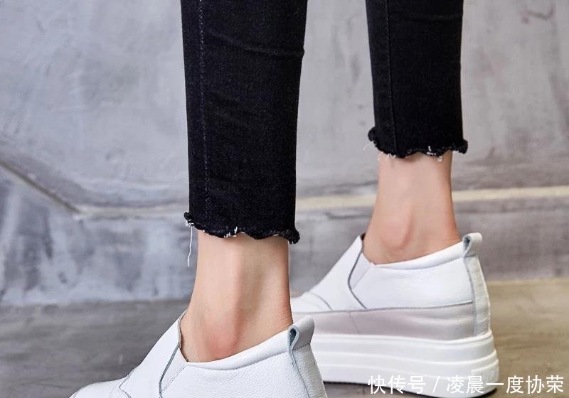 秋冬穿大衣, 千万不要穿这几种鞋子!