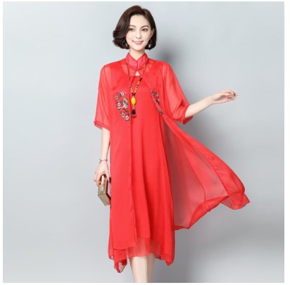 我肩宽肚子大!立秋后,偏爱这秋裙,出门逛街人人夸,显瘦巨划算