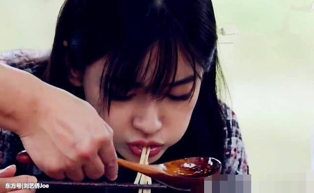 杨颖工作室一句话回应假吃事件，请大家辨别是非，莫当谣言播种机