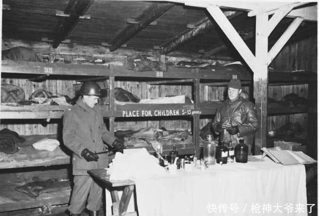 美国士兵首次解放纳粹集中营时看到了什么?机