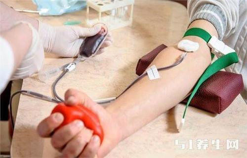 为什么很多人都不敢献血？这4个谣言太“深入人心”！