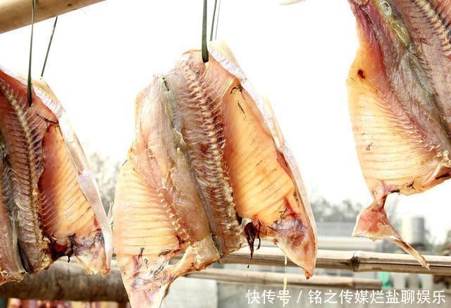  「不少」去年高价不愁卖，今年卖多少亏多少，养殖户：这年不好