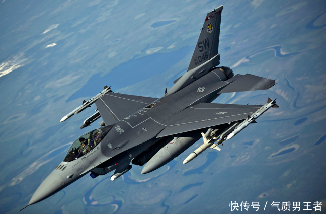 美国空军高居世界第一,海军及陆战队排第二,美