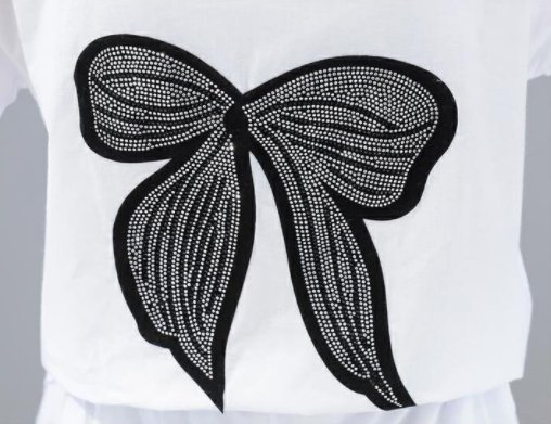 别傻傻T恤配牛仔?又丑又土!今年流行棉麻衫+短裤,轻便还美丽