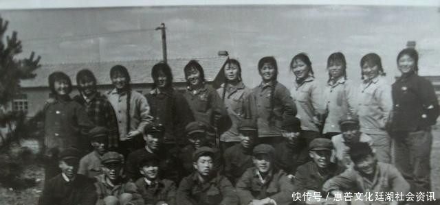 为什么人们怀念八十年代而不是七十年代，几张老照片告诉你原因