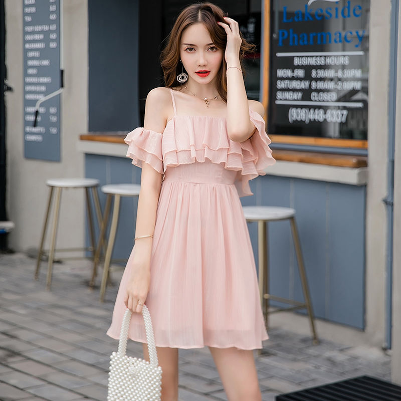 勾魂裙不仅要凸身材,露出“蝴蝶骨”才性感,透气清凉有韵味