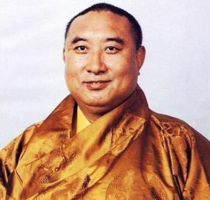 她誉为“东方之花”,老公是西藏活佛,生下女儿成唯一公主！