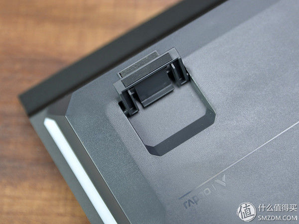 键盘脏了怎么办?拿去冲冲水!RAPOO 雷柏 V750防水背光机械键盘体验
