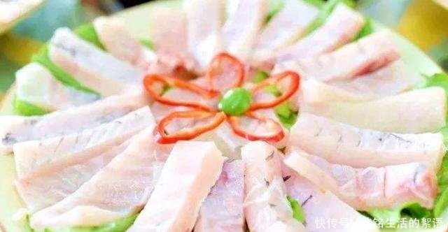 『鱼腩』鱼身上最嫩的部位,肉质细腻,还无鱼刺,会吃鱼的人都爱吃