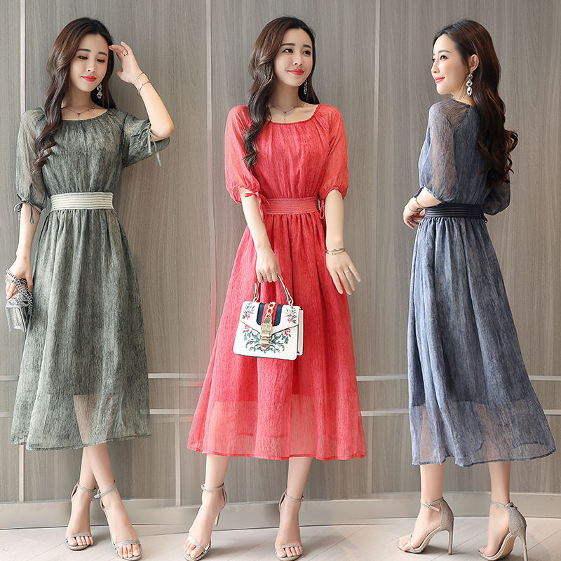 夏日里姐妹淘的各种轰趴聚会,穿上这件名媛连衣裙,让你闪耀全场