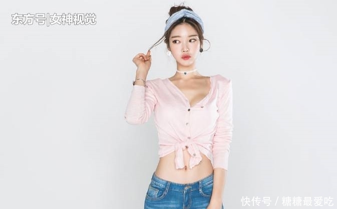 『美女』简约气质的牛仔裤美女,尽显浪漫魅力!