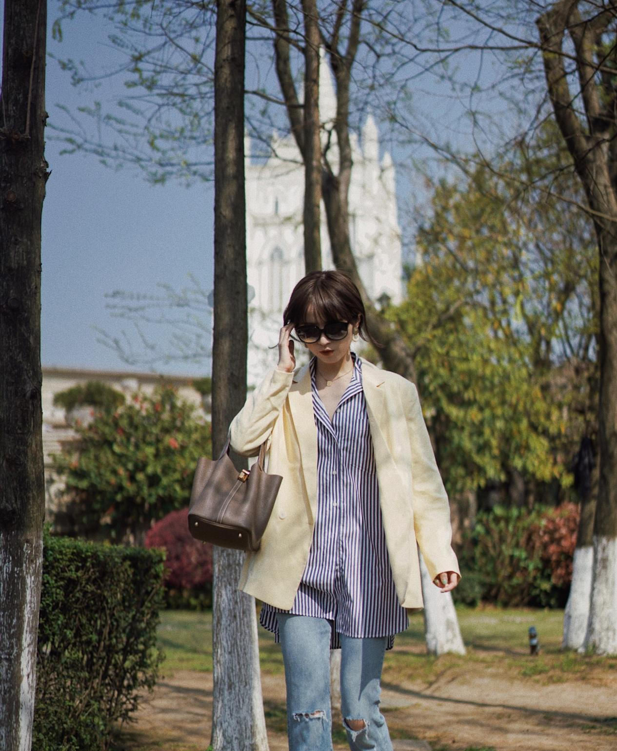  『美的』简约风也能穿出高级感?好看不过时,美的不止一点