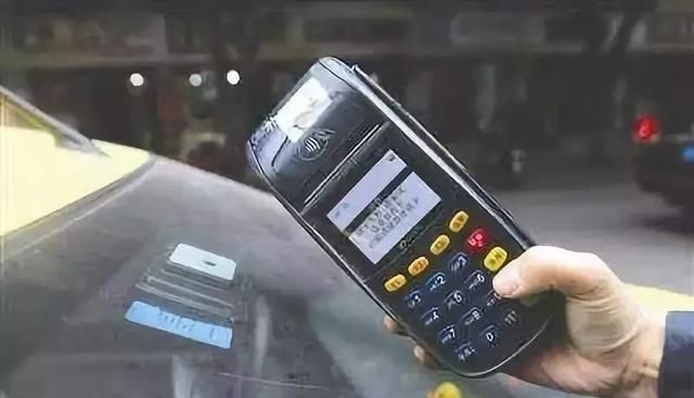  【办理】ETC疯狂普及后变拥堵，收费站：请走人工通道