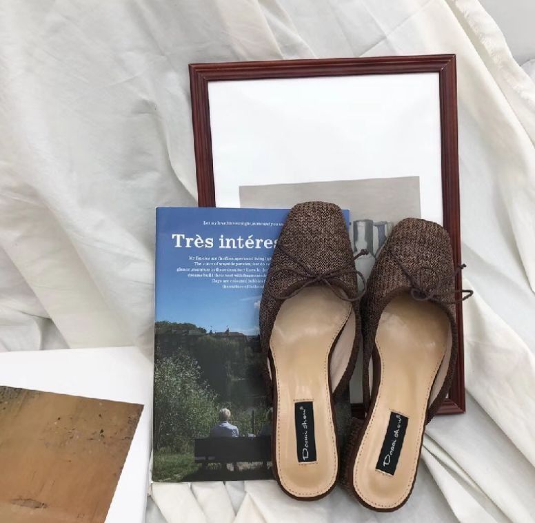 舒适、时尚、显腿长!这个夏天，时髦界都在pick澡堂拖!