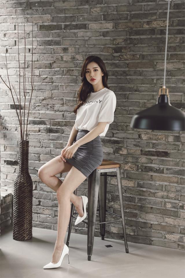 紧身包臀裙：立体修身的设计凸显迷人好身段，穿出女性气质美！