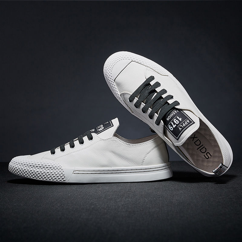 还穿什么皮鞋!新款“透风鞋”一炮走红，清凉时尚无脚臭，超拽