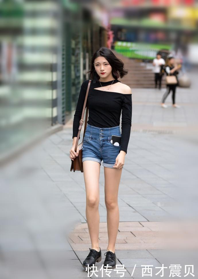 气质■街拍:成都气质小姐姐素颜穿出一种超模的错觉!你是否喜欢?