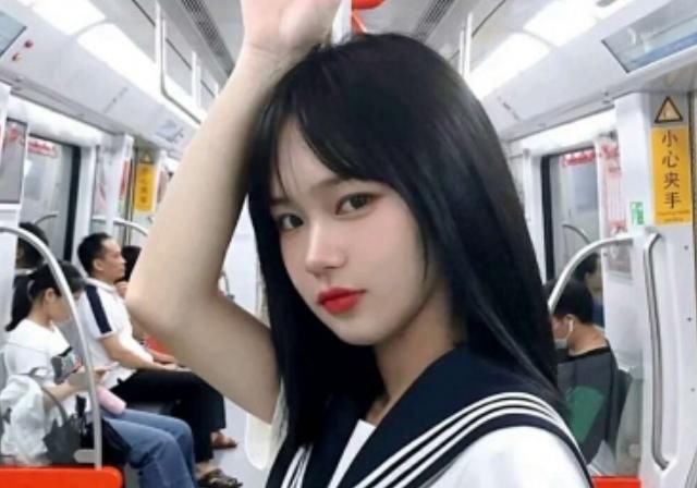 『女生』女生若想变“淑女”,尽量改掉这3个“臭毛病”,身为女生要美美哒