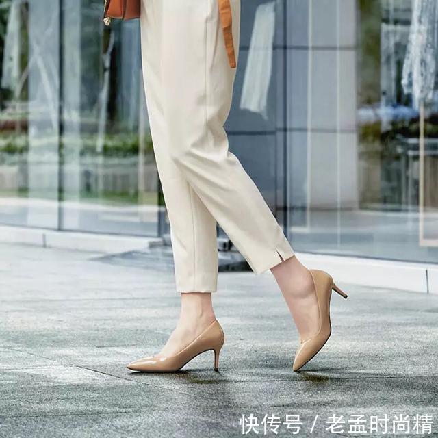  性感：性感多姿的高跟鞋,展现出女性的优雅