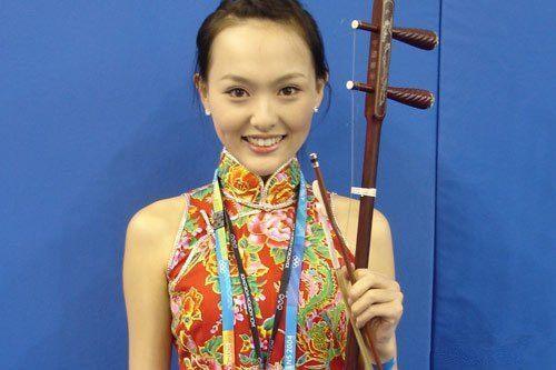 唐嫣仅换了一款眉,年轻了不止十岁,选对眉形很关键!