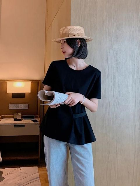  百搭款■上班族如何展现休闲范？收下这几套夏日通勤穿搭，简约又耐看