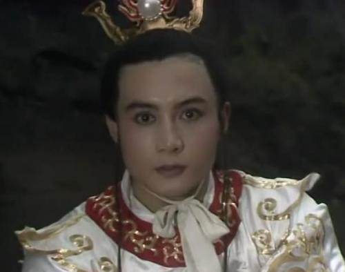 为什么在《西游记》中白龙马很少变成人形与其