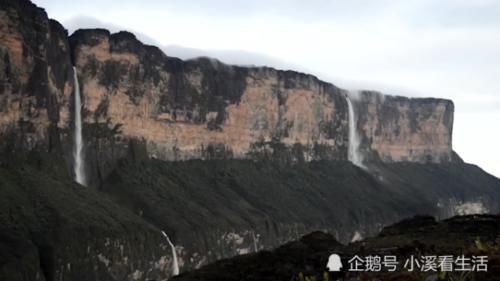 被称为“世界尽头”的山峰，拥有月球表面的地貌，山顶满是水晶！