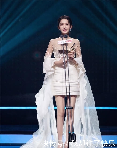 『女人』李沁这双腿像是“假”的,P都P不了这么完美,女人看了都羡慕嫉妒