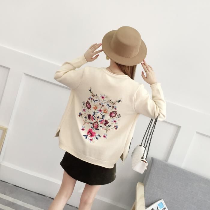 老婆身高不足1米6，也不穿短裙!这件秋装+靴子，显高到不行