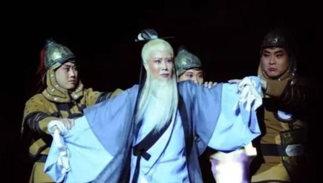  #严厉#傅山学识渊博才华横溢，对孩子严厉要求，富有民族气节