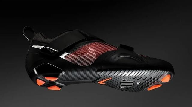  『Nike』Nike 旗下首款室内飞轮运动专用鞋款正式发布