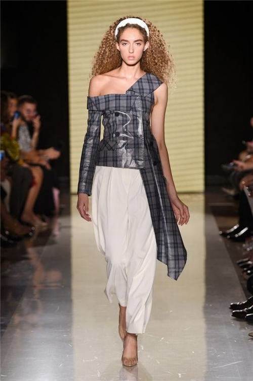 首次亮相米兰时装周，PSALTER诗篇带你用时装写作