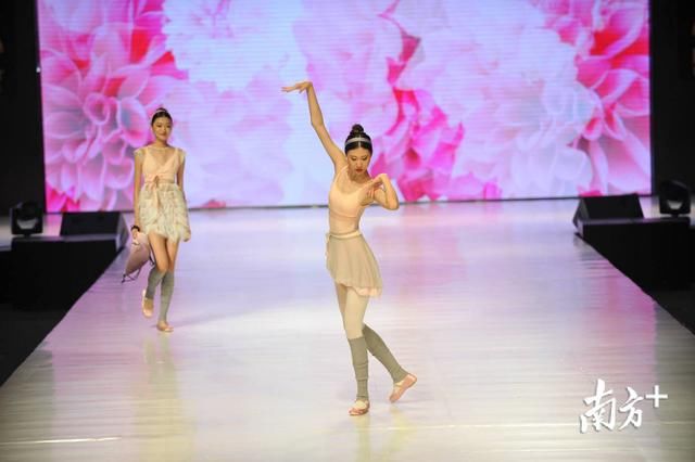 图集|超模大长腿小蛮腰全在这，佛山“维密秀”惊艳开show!