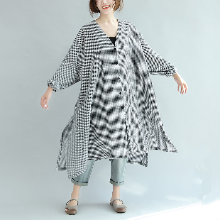 55岁的妈妈同学聚会，多年未见的老同学夸她还如此年轻，会打扮