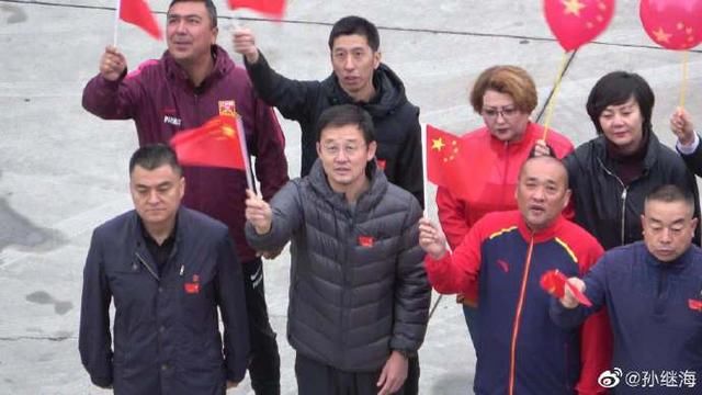  祖国@孙继海：感叹祖国强大，新疆足球能成中国足球西部希望
