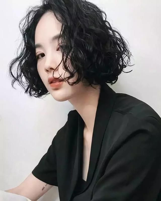 想“换脸”不用去整容院,换个发型超省钱!