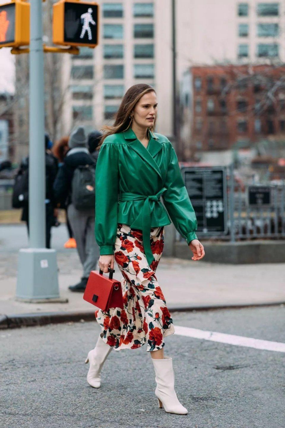 印花搭配通用指南:这个夏天如何美得艳而不俗?