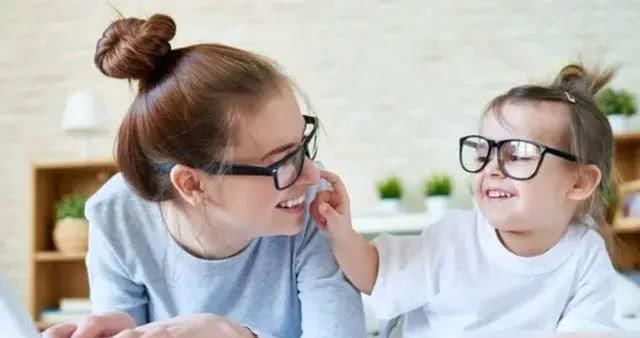  【孩子】孩子有3条主要表现，表明父母文化教育的非常好，家里孩子占了几个？