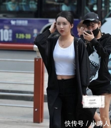  「经典」黑白经典穿搭，简约不失优雅，散发出浓浓的女人味！