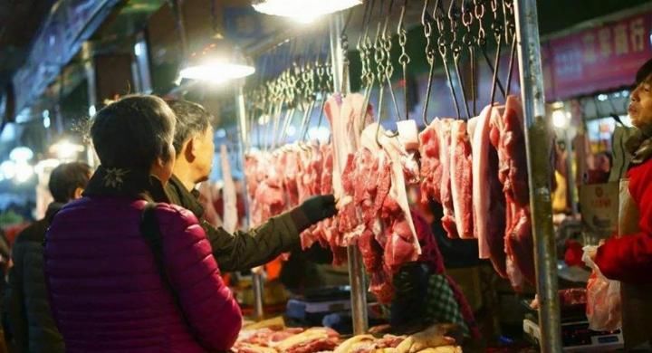 猪肉价格再次引关注, 部分地区已破红线, 年前能吃上平价猪肉吗?