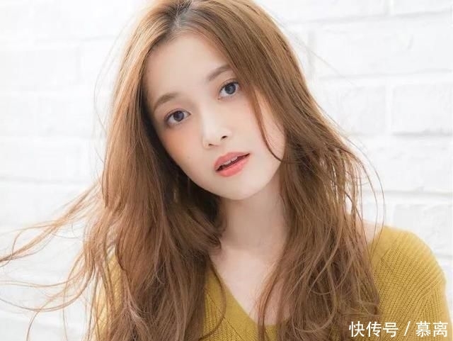  『时髦』别留黑长直了，试试超全的“日系”长发，时髦减龄显脸小