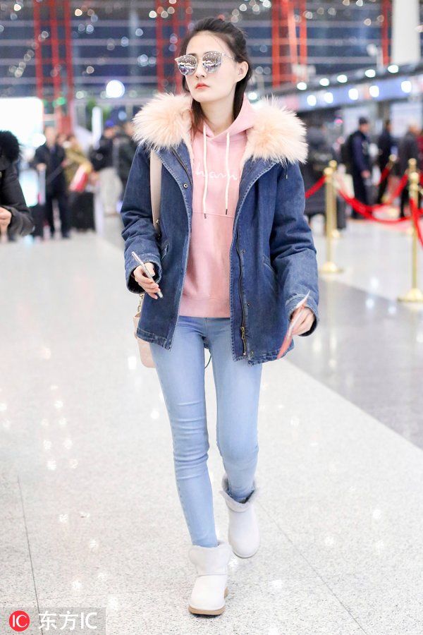 徐璐深谙少女风搭配秘诀 粉蓝粉红少女心爆棚