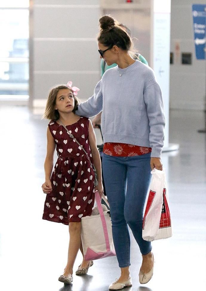 谁说小苏瑞长残了?才12岁小腿就和成年人一样长,40岁妈妈更惊艳